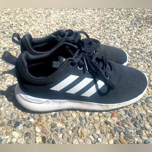 Adidas youth lite racer shoes size 3